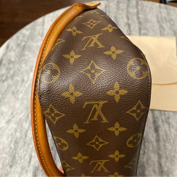 Louis Vuitton Monogram Looping MM - Picture 5 of 13
